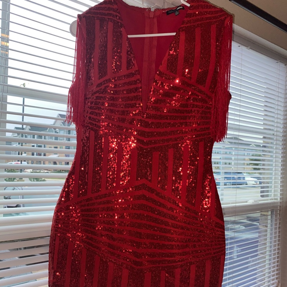 Red sequence tight dress❤️❤️